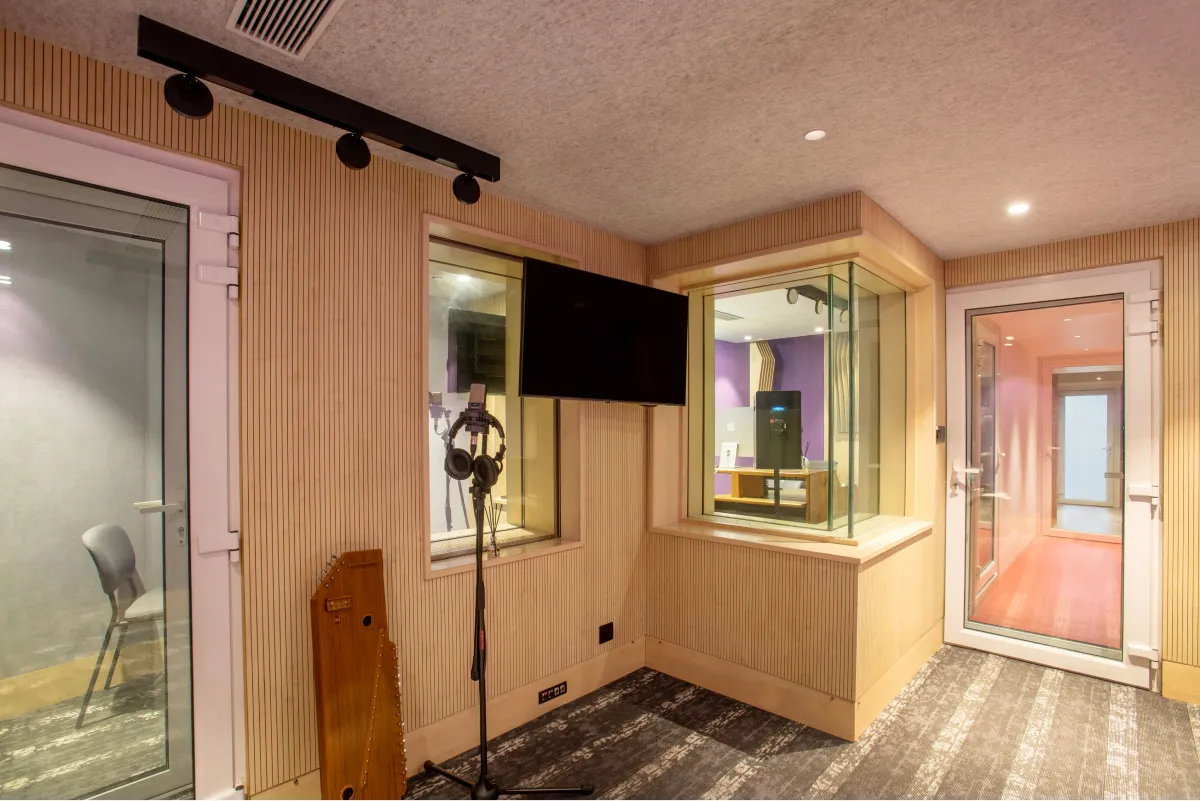 KM conservatory - Recording Booth